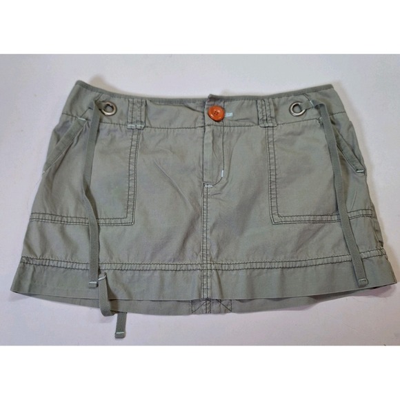 American Eagle Outfitters Dresses & Skirts - American Eagle Skirt Size 14 Y2K Cargo Mini Sage Green Beach Coastal Boho